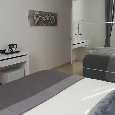 Villafonzie Adults Only Gayfriendly Bed & Breakfast *