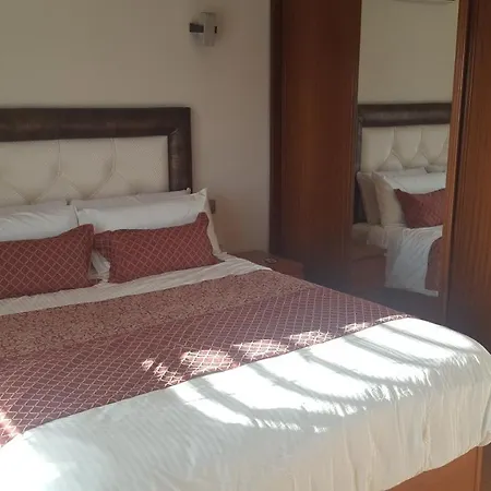 Villafonzie Adults Only Gayfriendly Bed & Breakfast *